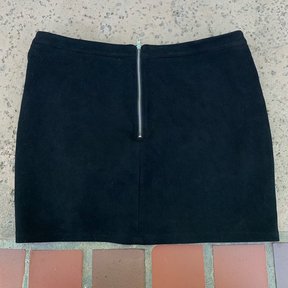 ❌SOLD❌Faux Suede Lace Up Skirt - Picture 3 of 5
